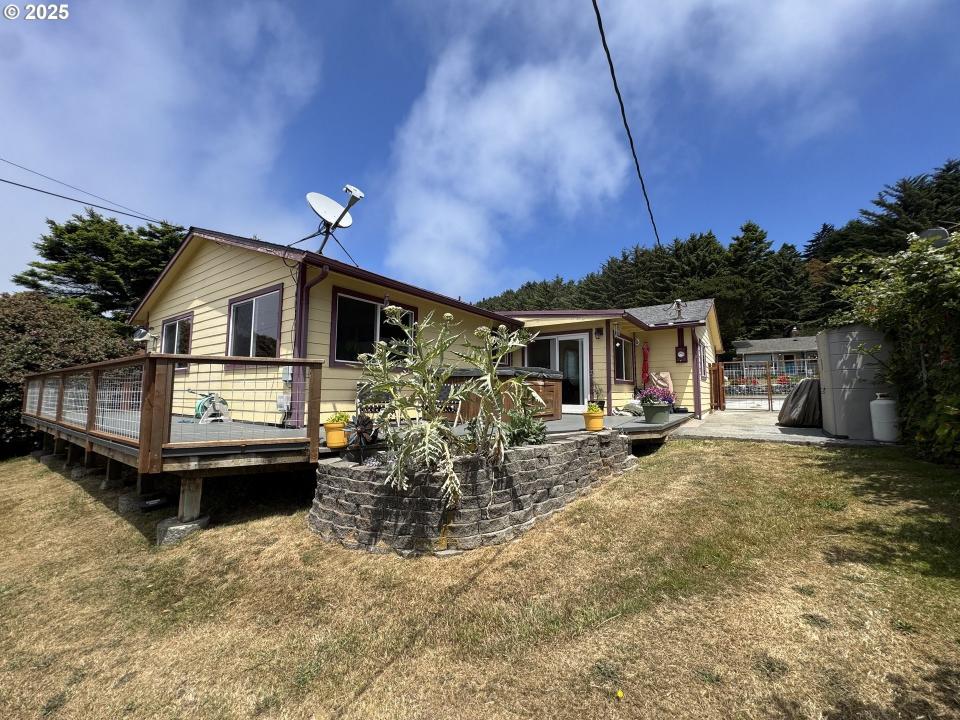30388 HILLSIDE TER, Gold Beach, Oregon 97444
