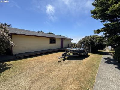 30388 HILLSIDE TER, Gold Beach, Oregon 97444
