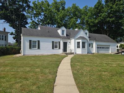 1115 W Maumee Street, Adrian, Michigan 49221