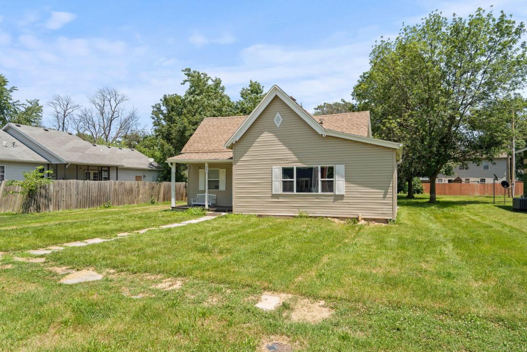 442 S JENKINS ST, CENTRALIA, Missouri 65240, États-Unis