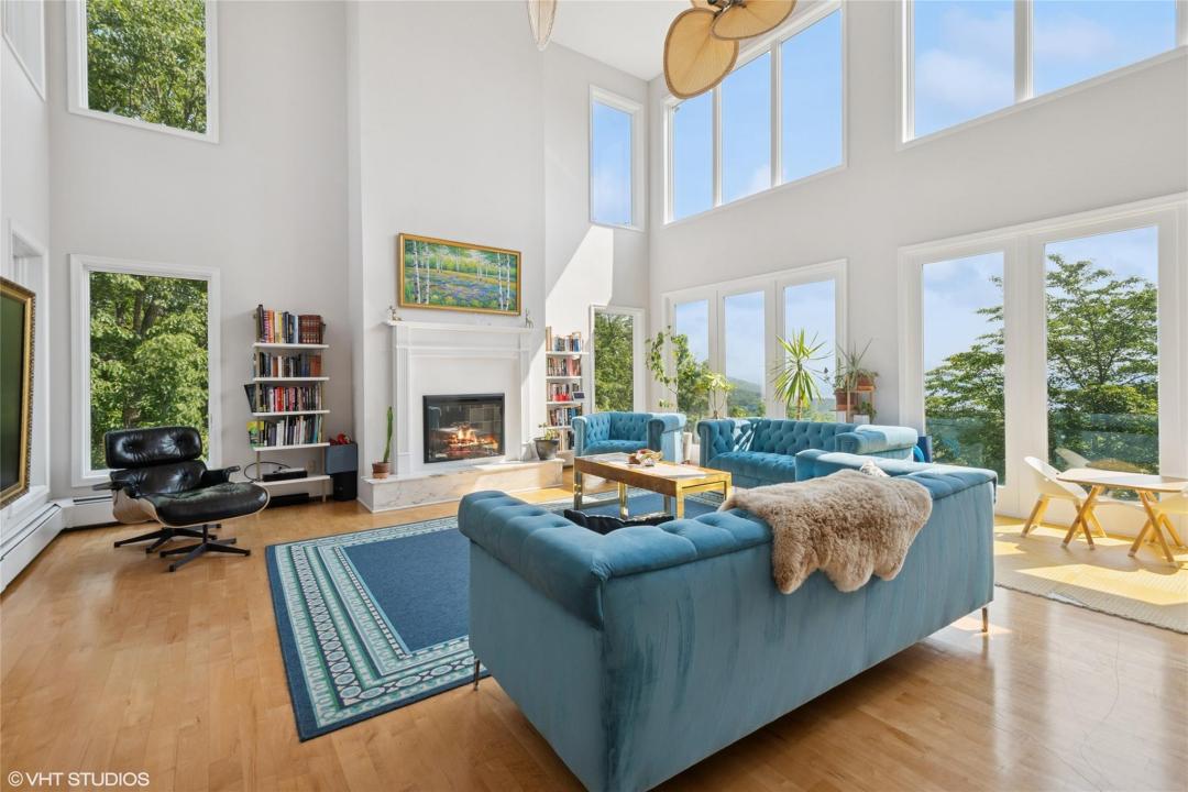 8 Skahen Drive, Tomkins Cove, New York 10986, USA