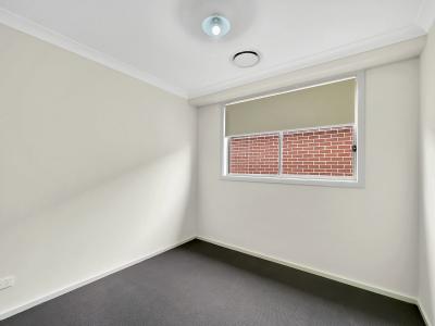 9 Ivanhoe St, Gregory Hills, NSW 2557, Austrália