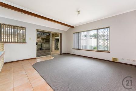 11 Vermont Avenue, Meadow Springs, WA 6210, Australia