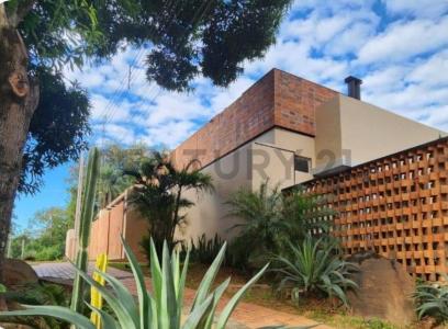 Tiburcio Velazquez casi Sebastian El Cano , San Bernardino, Cordillera 00001, Paraguay