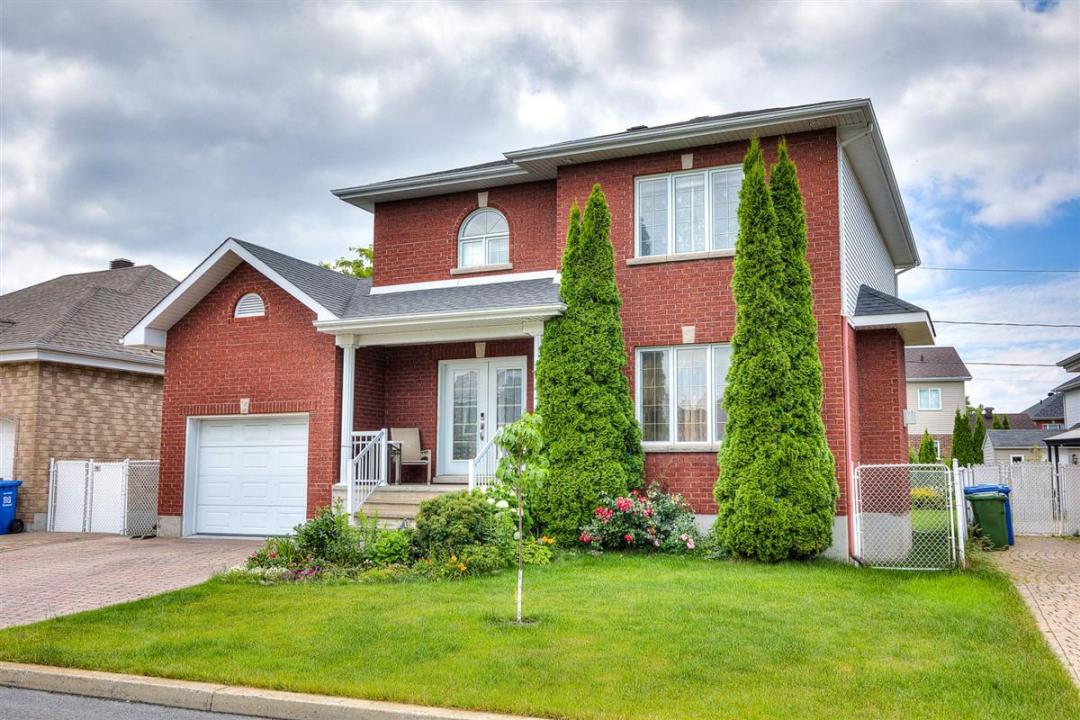 8530  Rue Occident, Brossard, Quebec J4Y 3G1, Canada