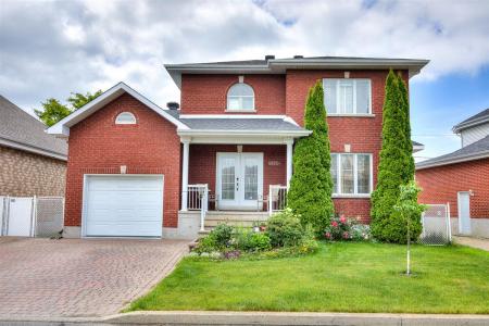 8530  Rue Occident, Brossard, Quebec J4Y 3G1, Canada