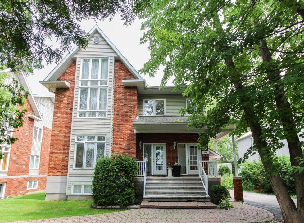 190C Rue Philippe, Québec J7P 2X7, Canada