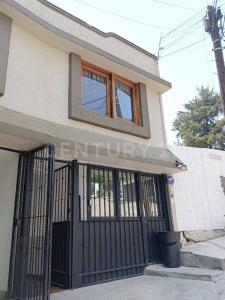 Retorno de Crisantemo 47 casa A,, Alvaro Obregón, Ciudad De México 01780, Mexico