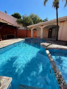Calle Los Limos, Av Beni casi 3er aillo , Norte, Santa Cruz 00001, 玻利维亚