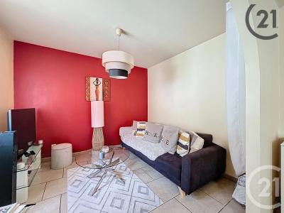 Sens, Bourgogne 89100, France