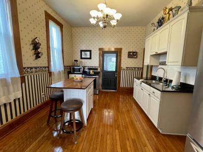 328 N. Detroit St., Kenton, Ohio 43326, USA