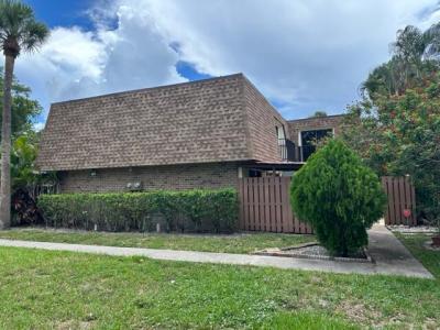 5584 NW 59th Place, Tamarac, Florida 33319, HOA KỲ