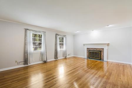 20 Ellis Drive, Basking Ridge, New Jersey 07920