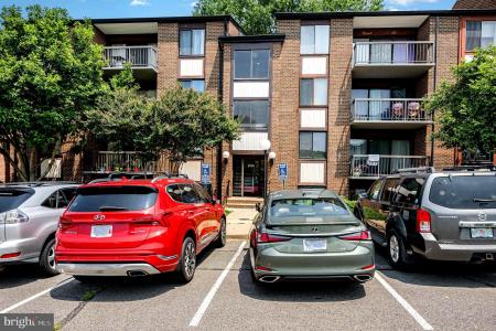9720 Kingsbridge Drive Unit# 302, Fairfax, Virginie 22031, États-Unis