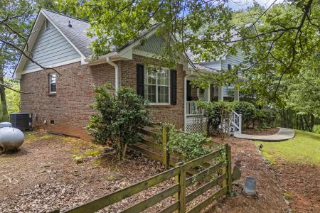 579 Willows Dr., Cleveland, Georgia 30528, USA