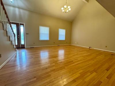 353 Peachtree Drive, Berea, Kentucky 40403, Estados Unidos