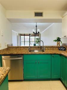 6423 Coral Lake Dr, Margate, Florida 33063