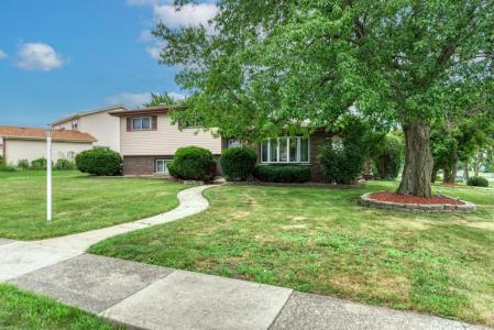 1795 W Jo Ann Lane W, Addison, Иллинойс 60101, Соединенные Штаты