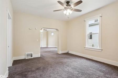 1830 Sunnyside Ave., Burlington, Iowa 52601, USA