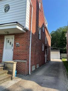 13698 Cedar, University Heights, Ohio 44118, USA