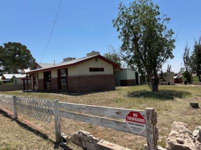 4025 Jones Street, Carlsbad, 新墨西哥州 88220, 美國