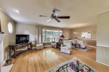 859 S Mount Prospect Rd, Des Plaines, Illinois 60016, États-Unis
