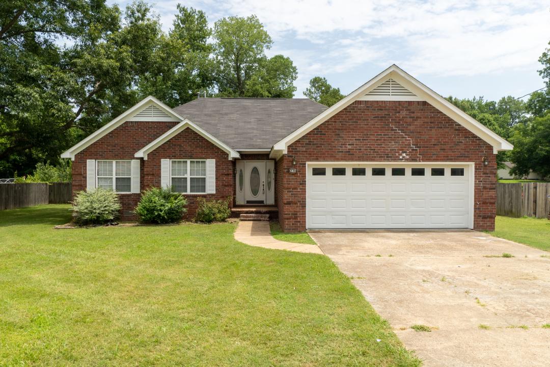 230 Groom, Covington, Tennessee 38019, États-Unis