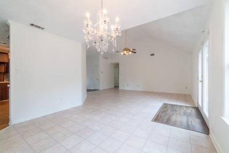 230 Groom, Covington, Tennessee 38019, États-Unis