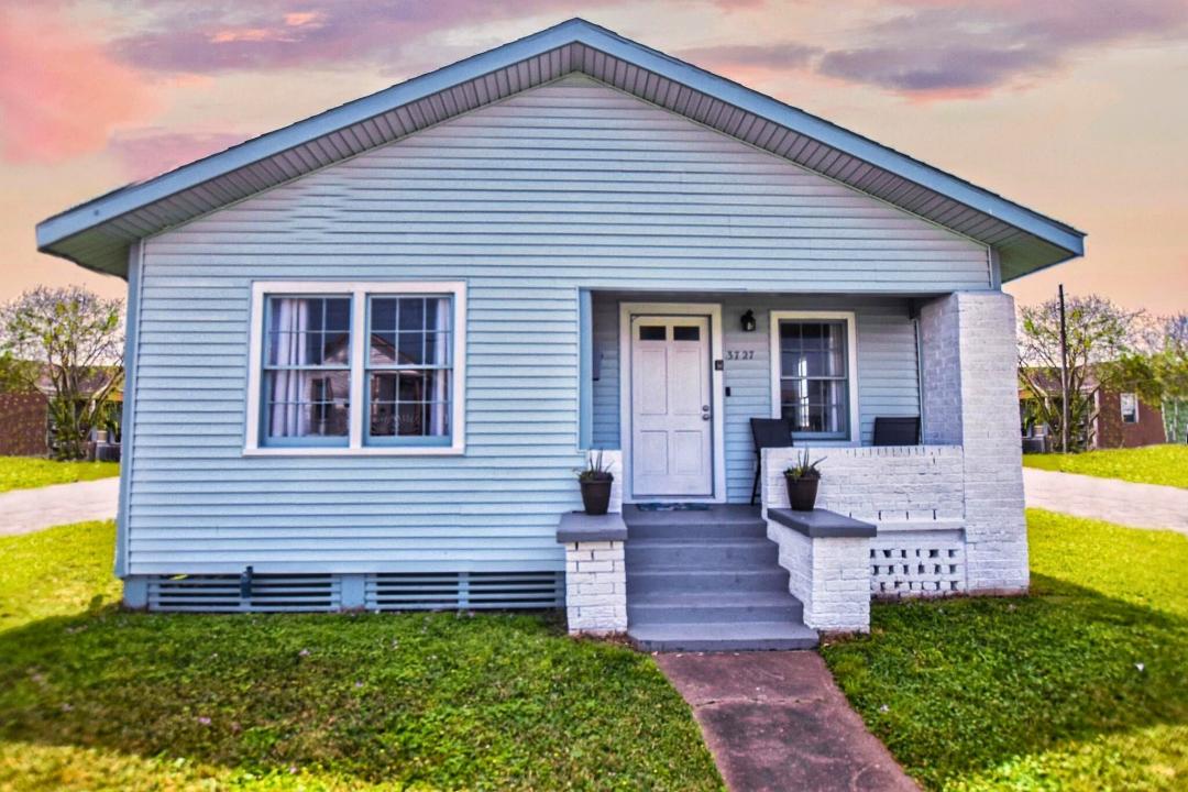 3727 Avenue L, Galveston, Texas 77550