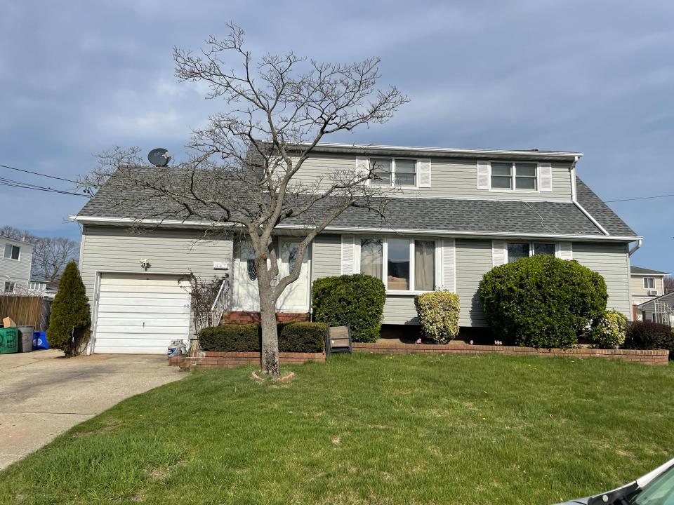 23 Cherwal Street, West Babylon, New York 11704, États-Unis