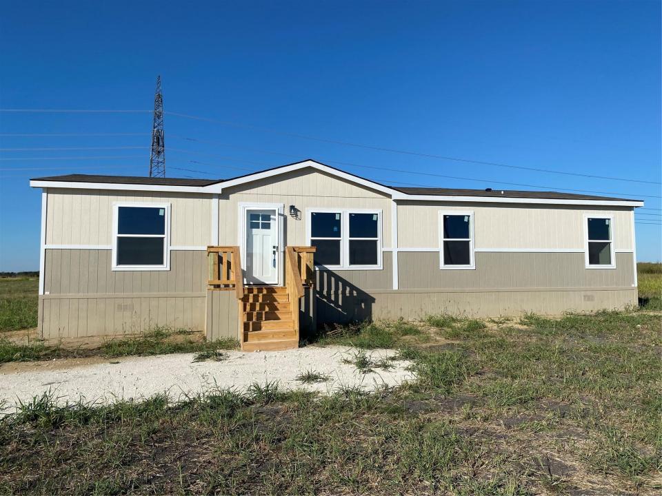 7740 NW County Road 1200, Barry, Texas 75102