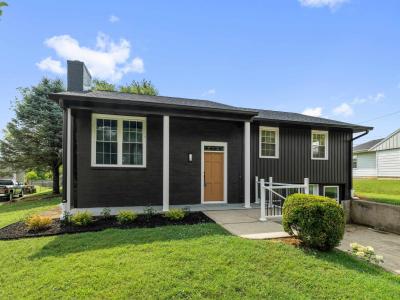 1828 Mt. Vernon Drive, Owensboro, Kentucky 42303, USA