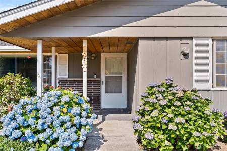1287 Beach Avenue, Marysville, Washington 98270, USA