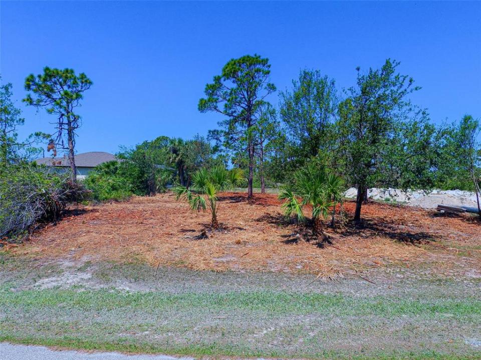 116 Redwood Road, Rotonda West, Florida 33947