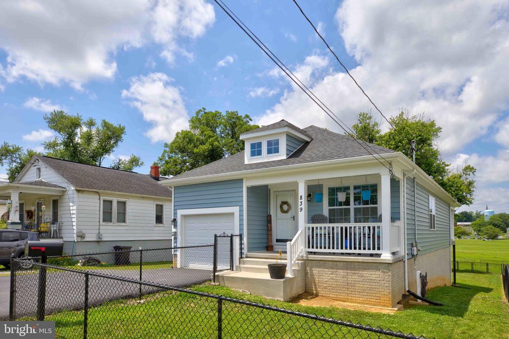 839 Jefferson Avenue, Charles Town, Virgínia Ocidental 25414, Estados Unidos