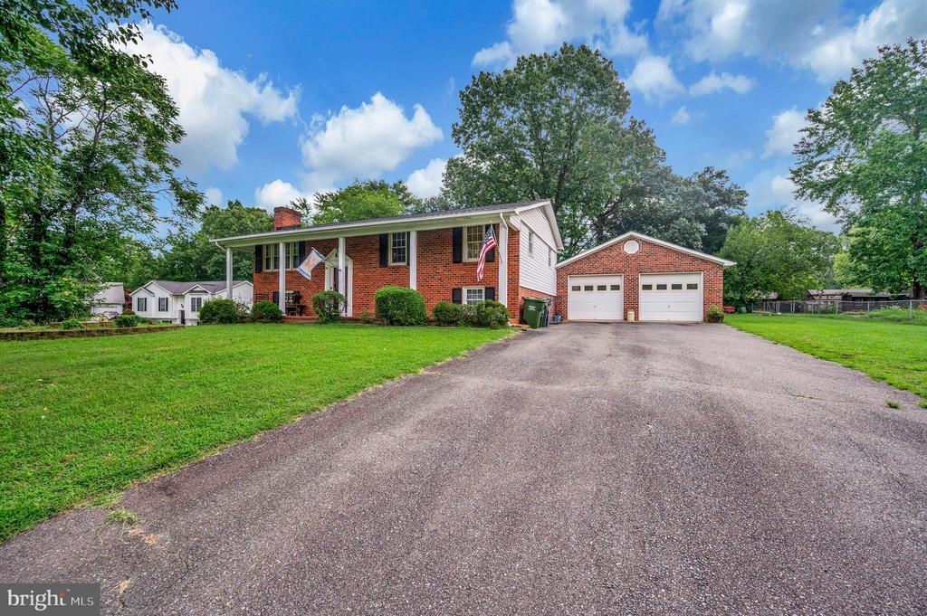 700 Perry Drive, Fredericksburg, Virginia 22405, Amerika Birleşik Devletleri