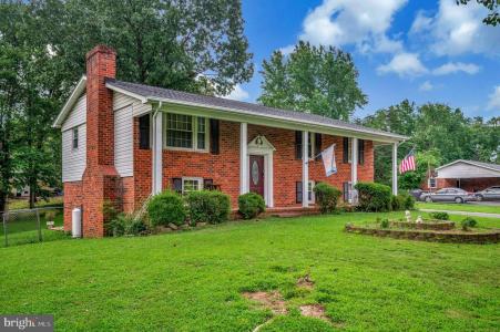 700 Perry Drive, Fredericksburg, Virginia 22405, Amerika Birleşik Devletleri