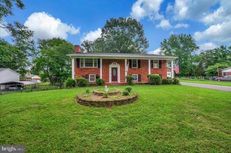 700 Perry Drive, Fredericksburg, Virginia 22405, Amerika Birleşik Devletleri