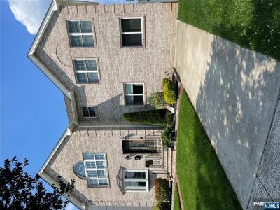 25 Elizabeth Court, Secaucus, NJ 07094, USA