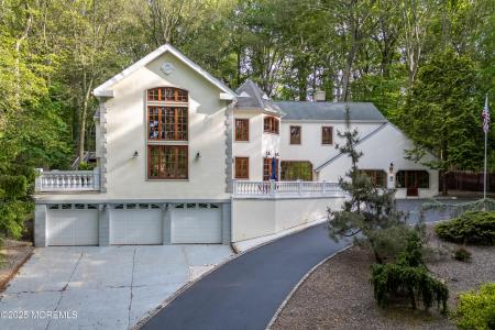 160 Pelican Road, Middletown, New Jersey 07748