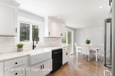 225 Johnson, Freeland, Michigan 48623, Estados Unidos