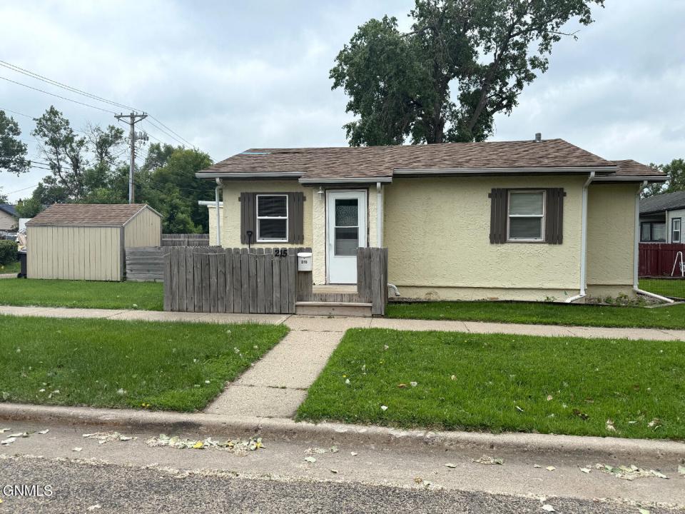 215 7th Street, Jamestown, Dakota Del Norte 58401, Estados Unidos