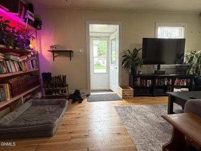 215 7th Street, Jamestown, Dakota Del Norte 58401, Estados Unidos