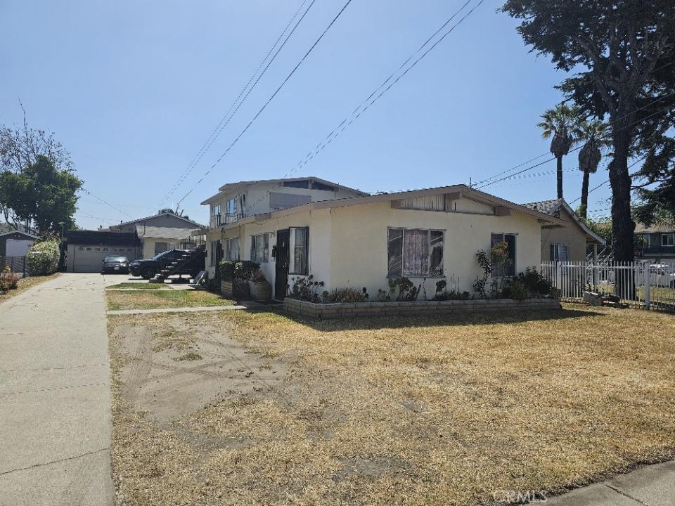 6704 Vinevale Avenue, Bell, California 90201, Stati Uniti