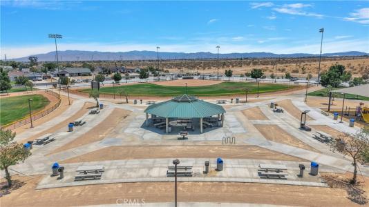 11347 Topaz Road, Victorville, Kalifornia 92392, USA
