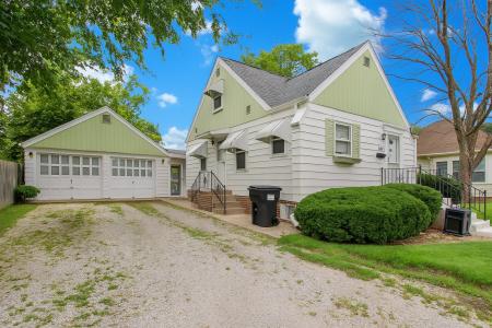 1418 10th Street, Charleston, Illinois 61920, Amerika Birleşik Devletleri