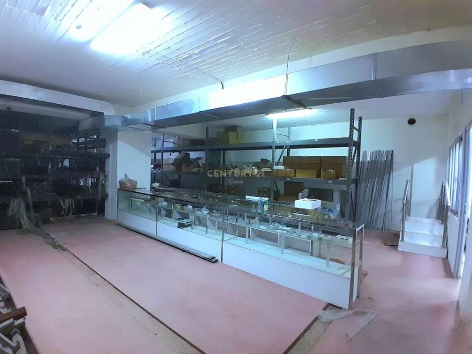 Bulevardi Vlorë-Skelë, Vlorë, Albanie