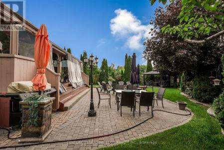 31 CANDLEBROOK CRESCENT, Toronto (l'amoreaux), Ontario M1W 4B3, Canada