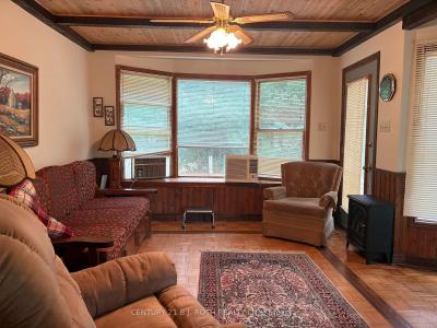 5216 90 COUNTY ROAD, Springwater, Ontario L0M 1T2, Kanada