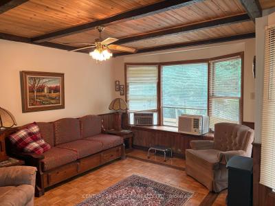 5216 90 COUNTY ROAD, Springwater, Ontario L0M 1T2, Kanada